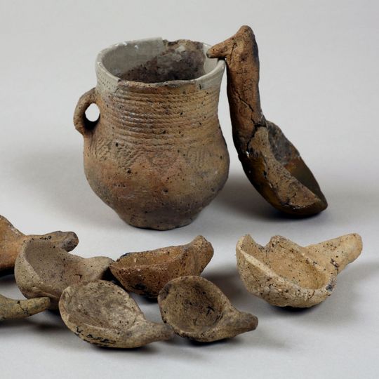 Keramik-Löffel, Schnurkeramik, 2400–2000 v. Chr., verschiedene Fundorte in der Oberlausitz Keramik-Löffel, Schnurkeramik, 2400–2000 v. Chr., verschiedene Fundorte in der Oberlausitz